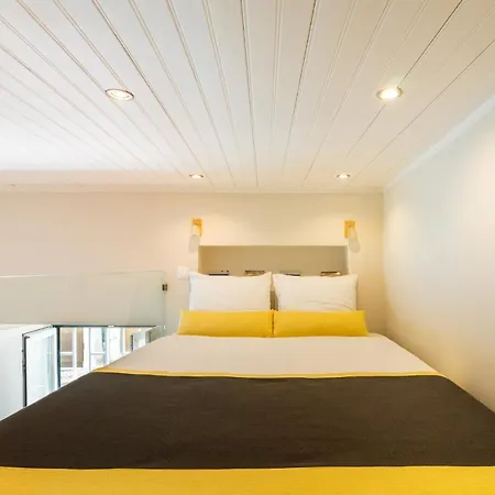 Santa Catarina Premium Studio * Lisbon